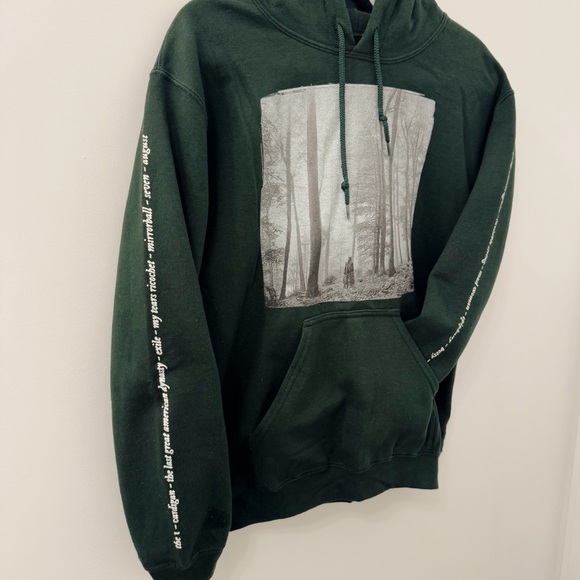 Taylor Swift "In the Trees" Folklore green hoodie size small - Picture 5 of 9